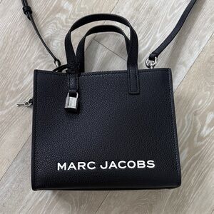 Authentic Marc Jacobs Messenger Bag